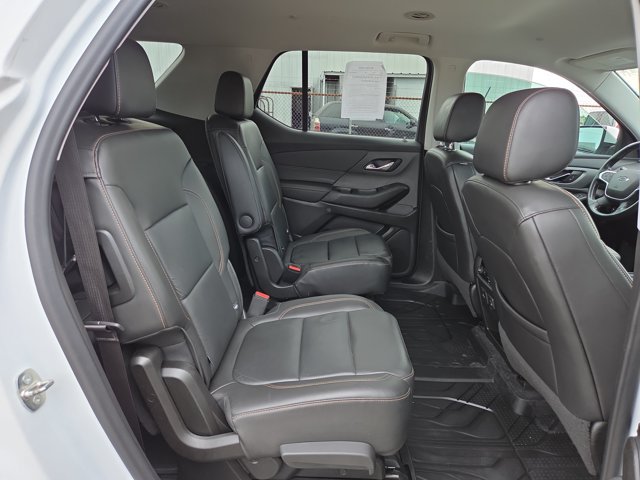 Used 2021 Chevrolet Traverse RS w/ LPO, Floor Liner Package FWD image 16