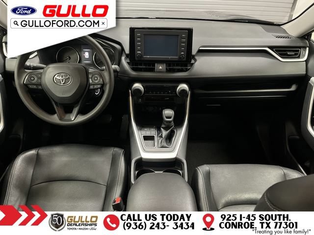 Used 2019 Toyota RAV4 LE FWD image 11