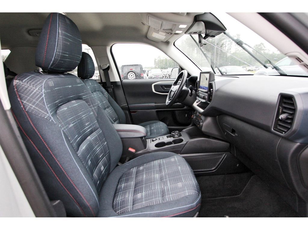 Certified 2024 Ford Bronco Sport Heritage w/ Heritage Convenience Package AWD/4WD image 28