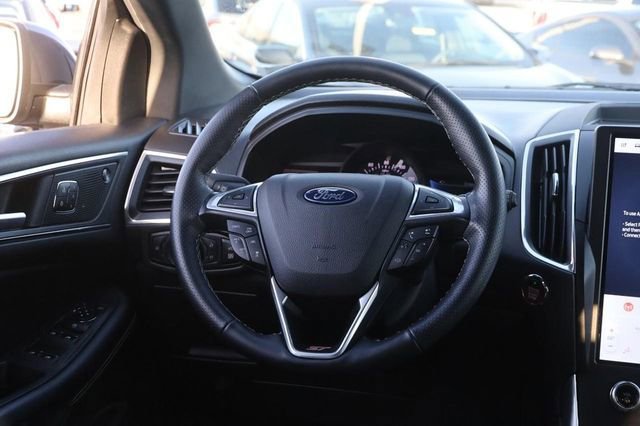 Certified 2022 Ford Edge ST image 23