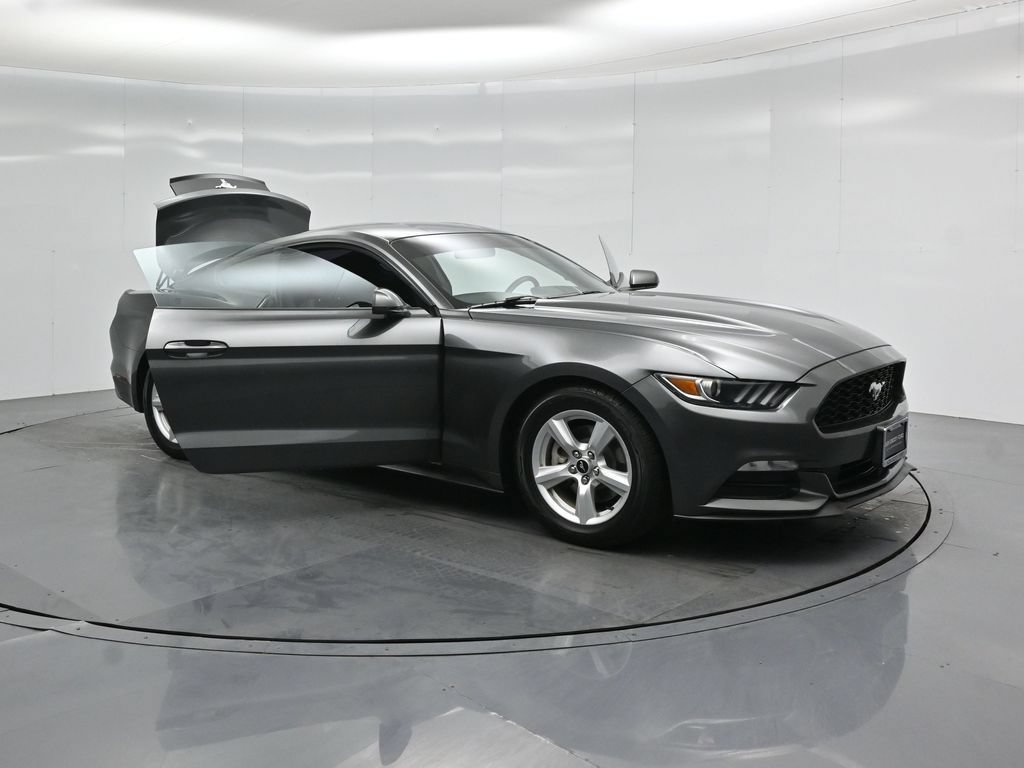 Certified 2017 Ford Mustang Coupe RWD image 28