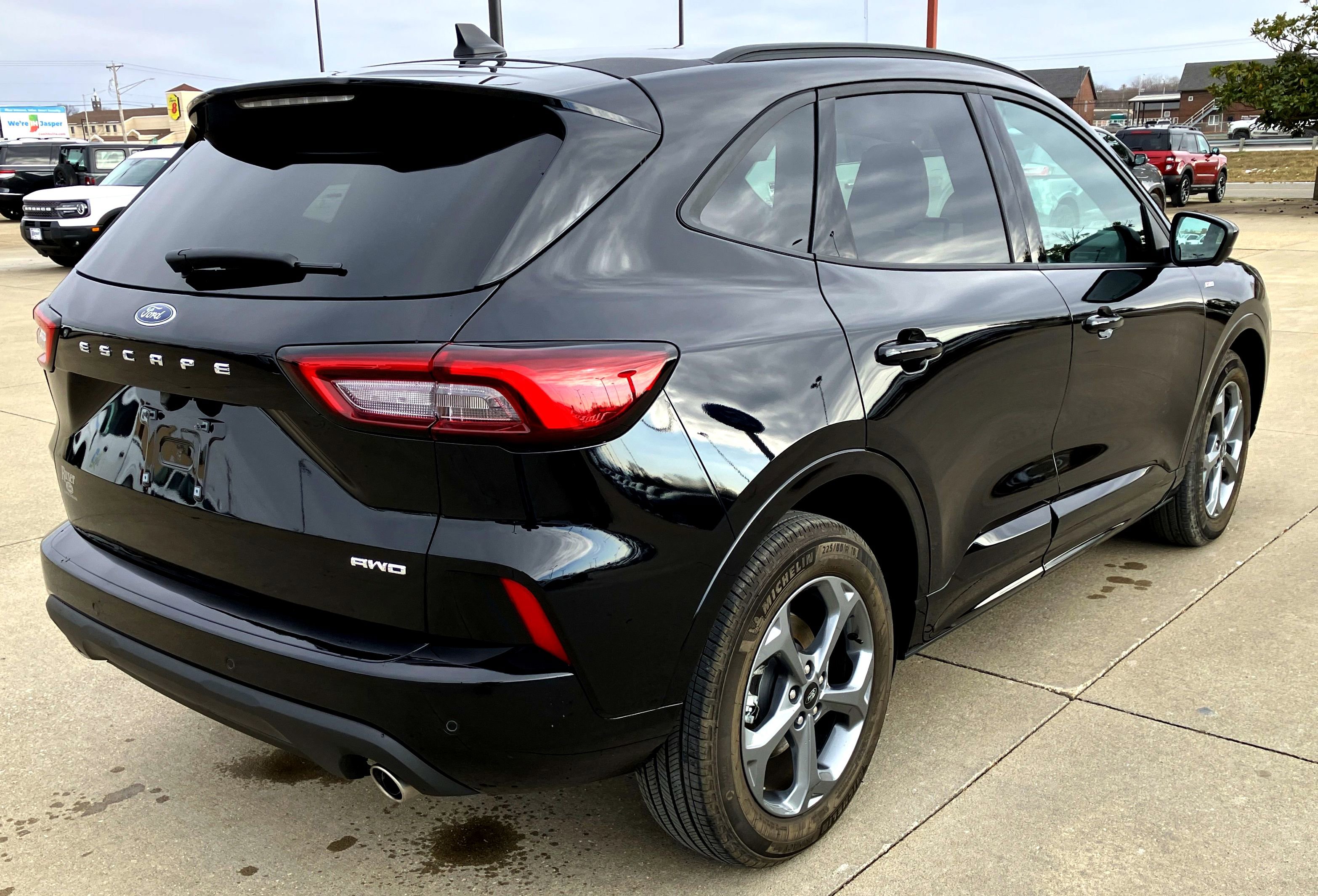 Certified 2023 Ford Escape ST-Line Select w/ Tech Pack #2 image 6