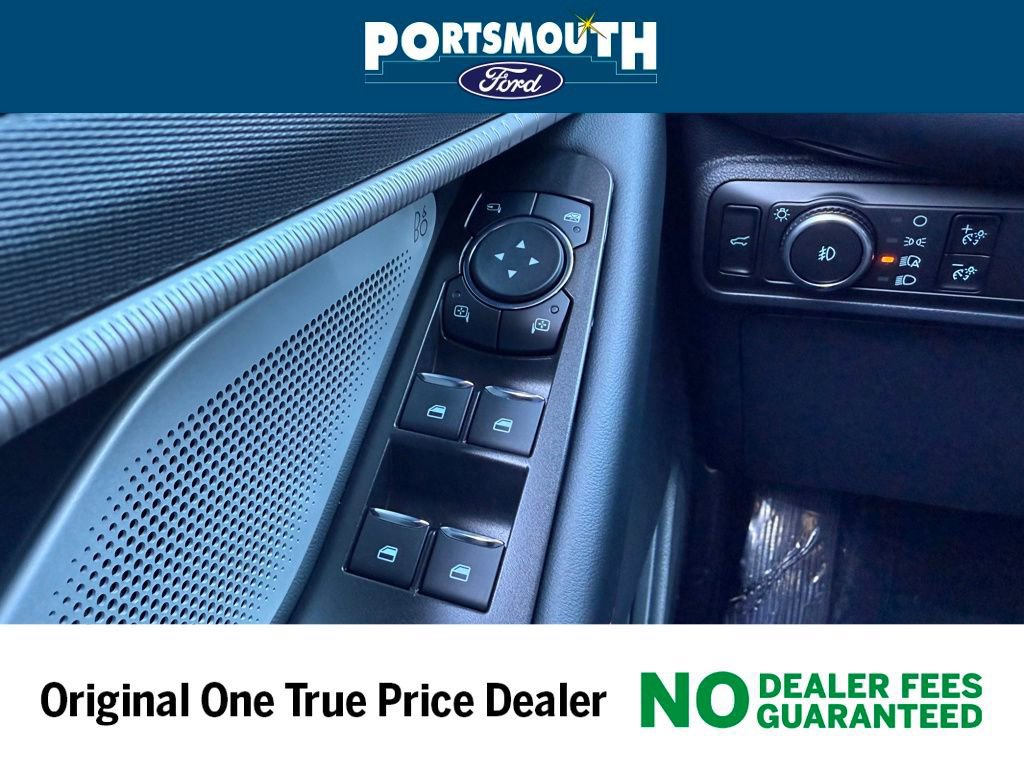 Certified 2025 Ford Explorer ST w/ Sun And Sound Package image 30