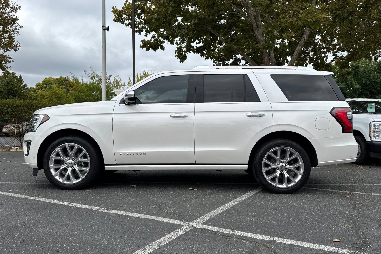 Certified 2019 Ford Expedition Platinum AWD/4WD image 7
