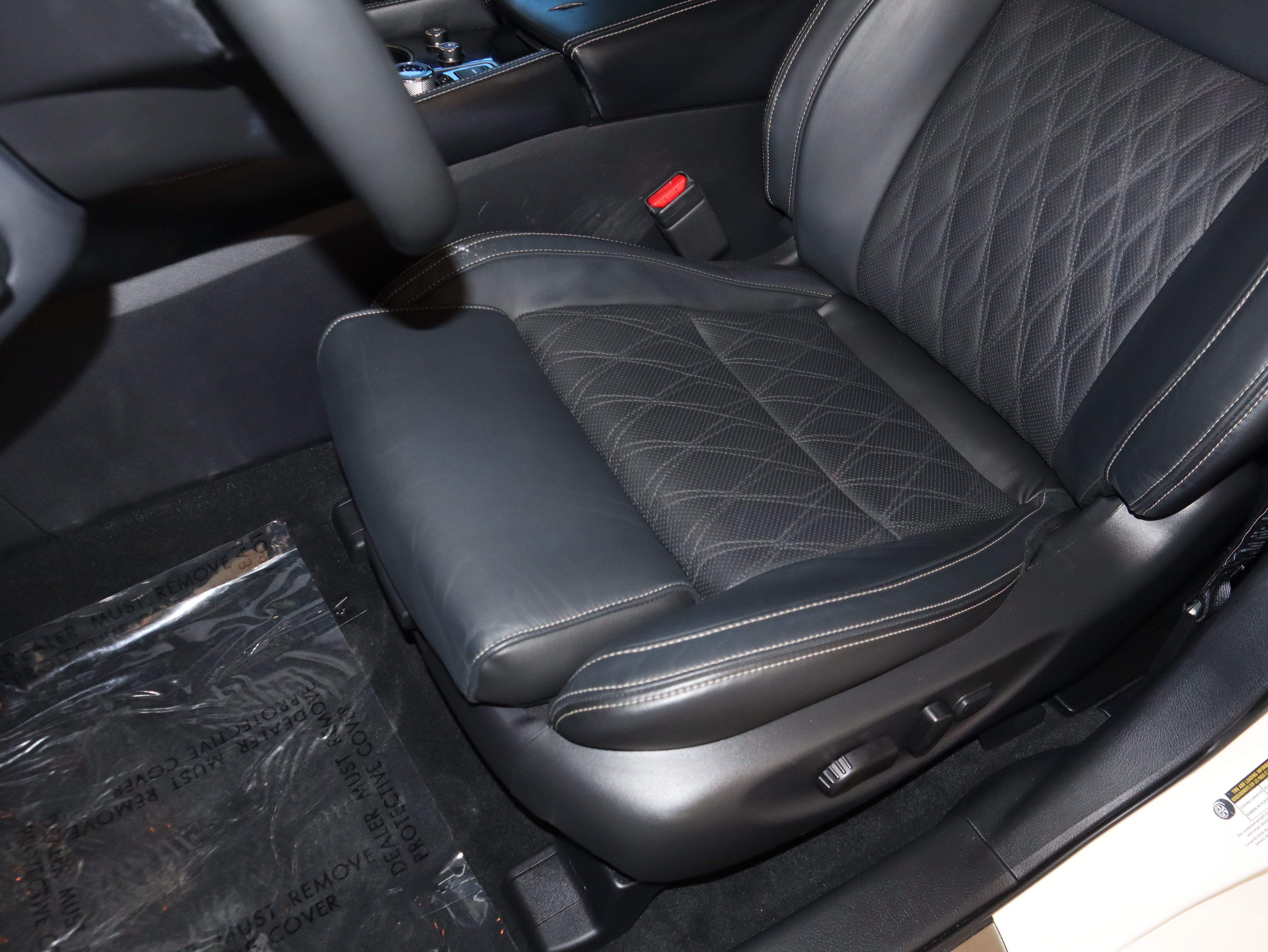 Used 2023 Nissan Maxima Platinum w/ Sport Mat Group FWD image 33