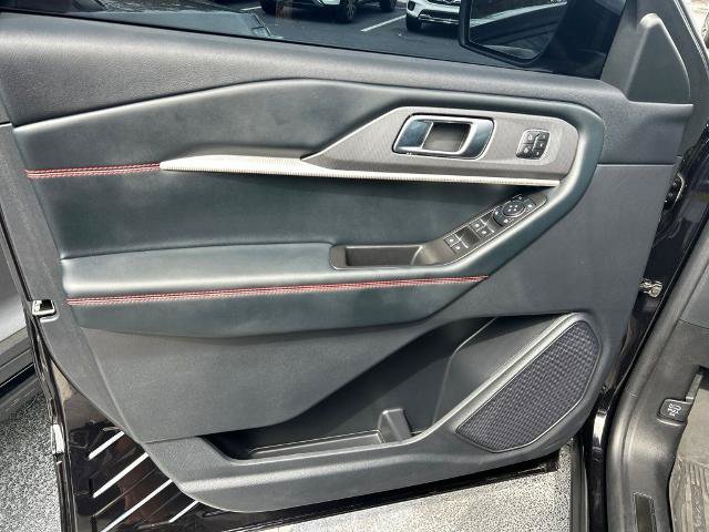 Certified 2025 Ford Explorer ST RWD image 17