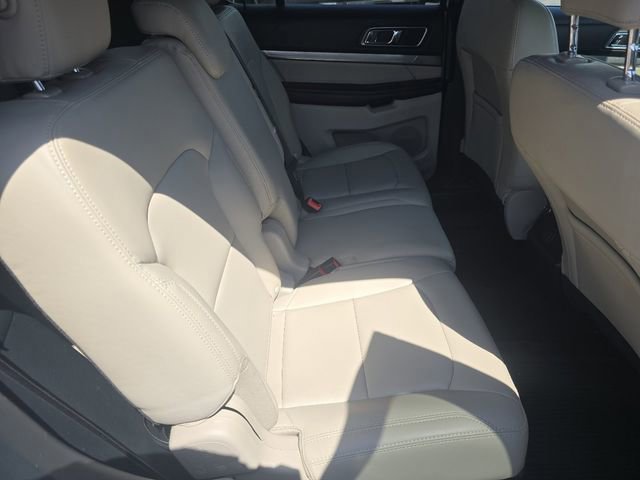 Certified 2019 Ford Explorer XLT w/ Equipment Group 202A AWD/4WD image 21