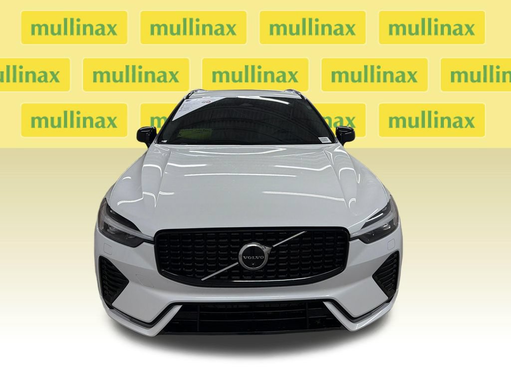 Used 2023 Volvo XC60 B6 Ultimate w/ Protection Package Premier AWD/4WD image 15