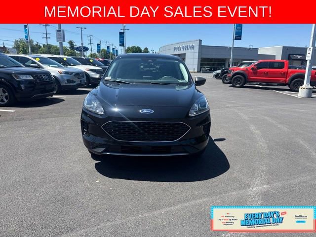 Certified 2022 Ford Escape SE w/ Convenience Package AWD/4WD image 2
