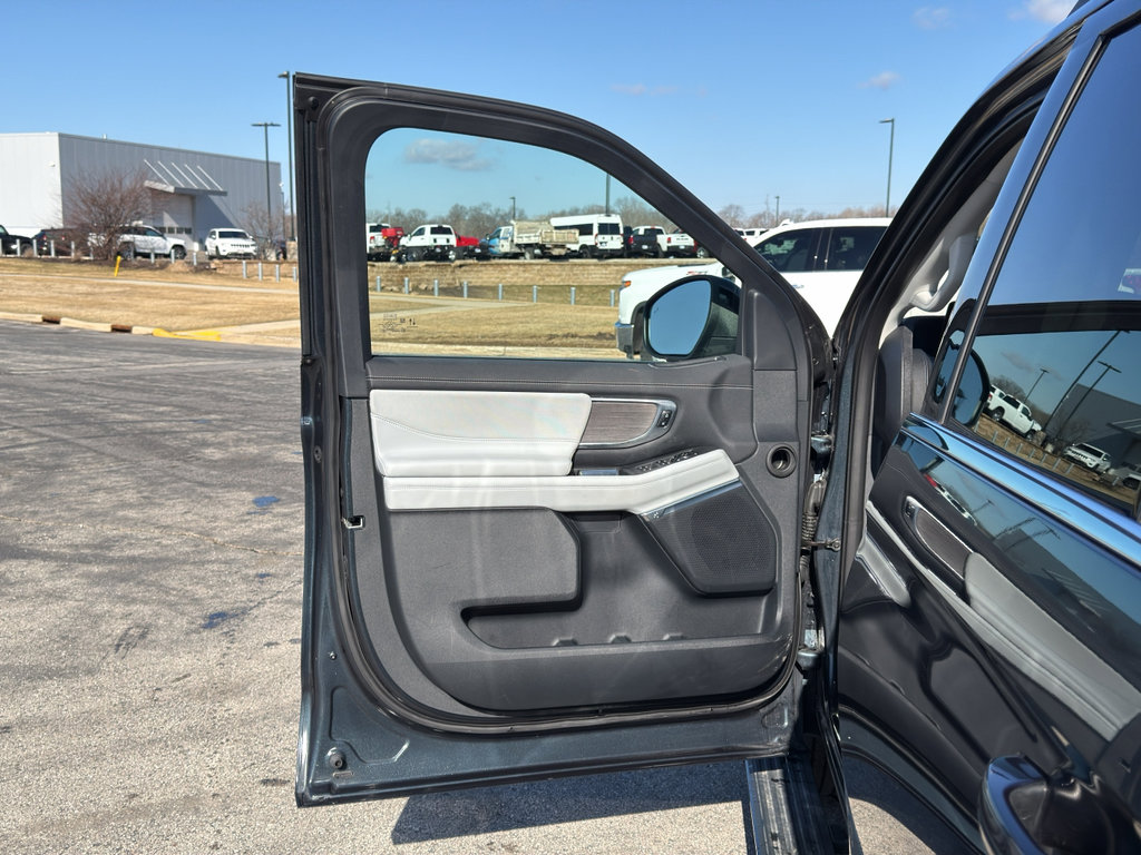 Certified 2025 Ford Expedition Max Platinum w/ Platinum Ultimate Package image 12