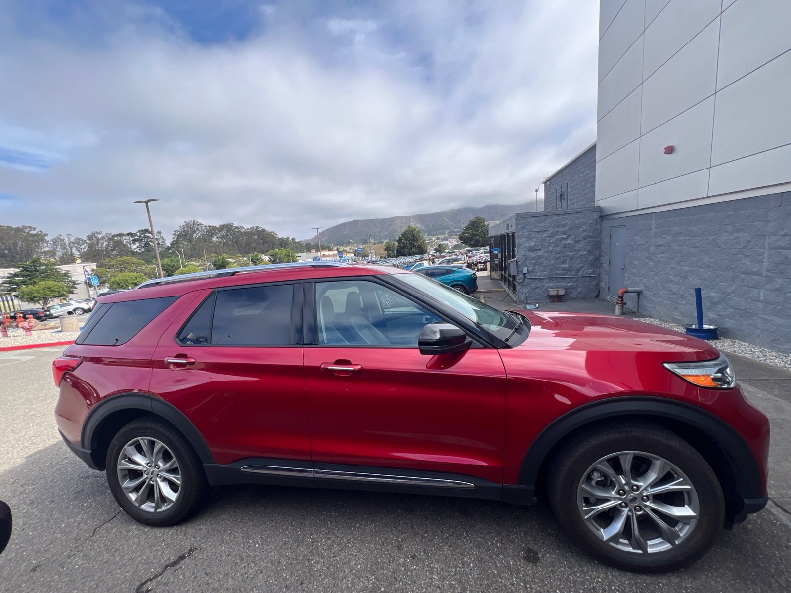 Certified 2020 Ford Explorer Limited AWD/4WD image 10