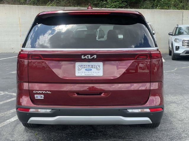 Used 2023 Kia Carnival LX FWD image 5