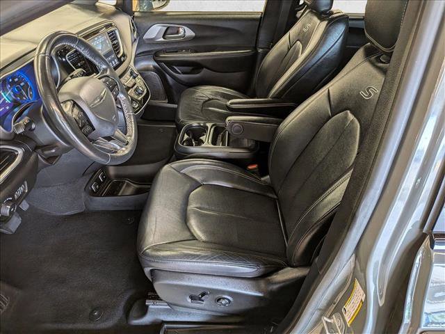 Used 2020 Chrysler Pacifica Touring-L w/ Advanced Safetytec Group AWD/4WD image 21
