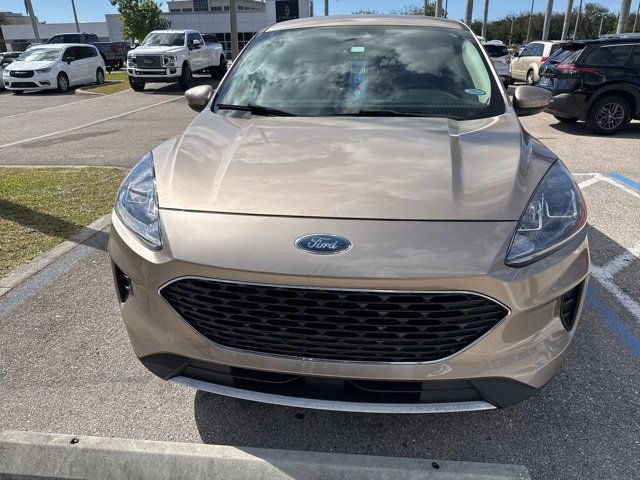 Certified 2020 Ford Escape SE image 4