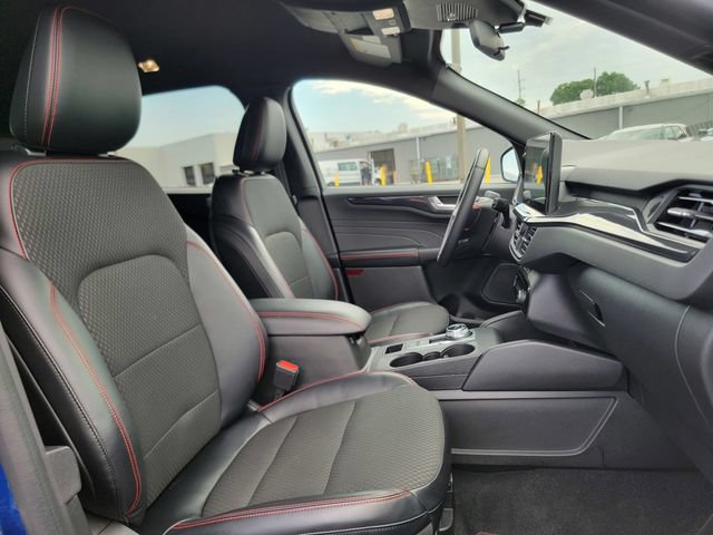 Certified 2023 Ford Escape ST-Line w/ Tech Pack #1 FWD image 24
