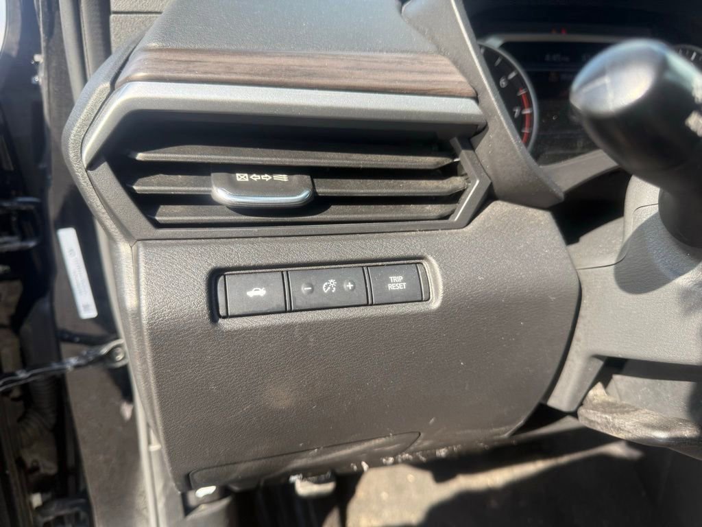 Used 2024 Nissan Altima 2.5 SV FWD image 12
