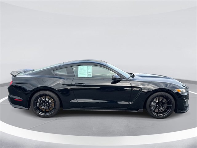 Certified 2017 Ford Mustang Shelby GT350 image 2