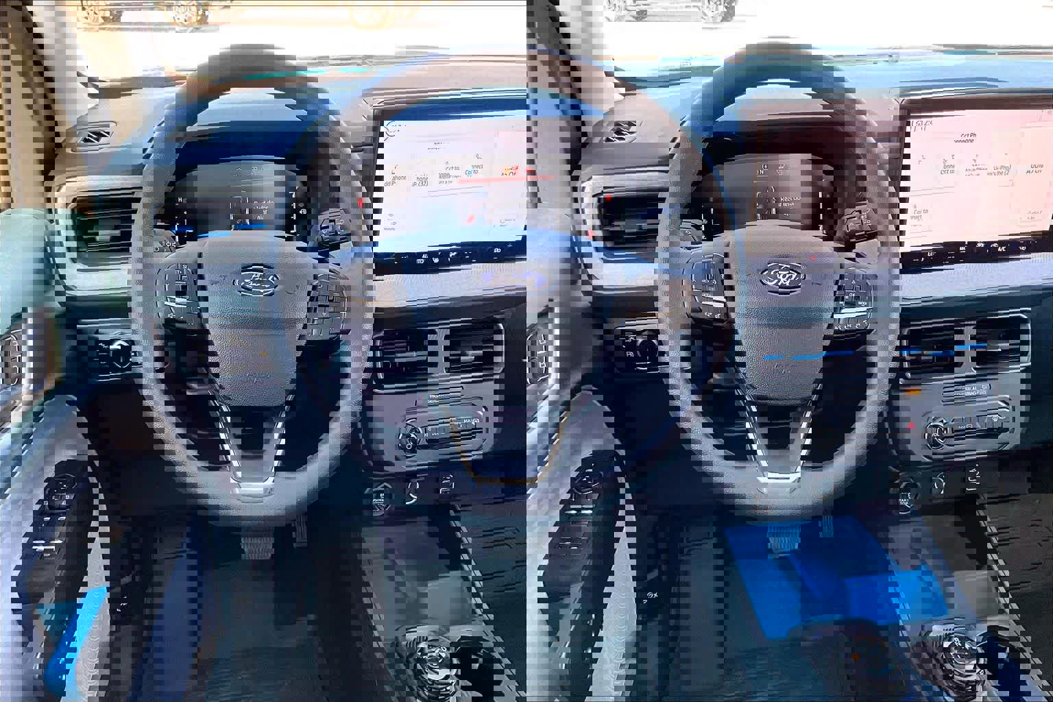 Certified 2025 Ford Maverick XLT image 8