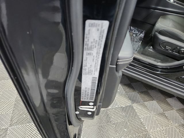 Used 2024 Jeep Grand Cherokee L Laredo RWD image 24