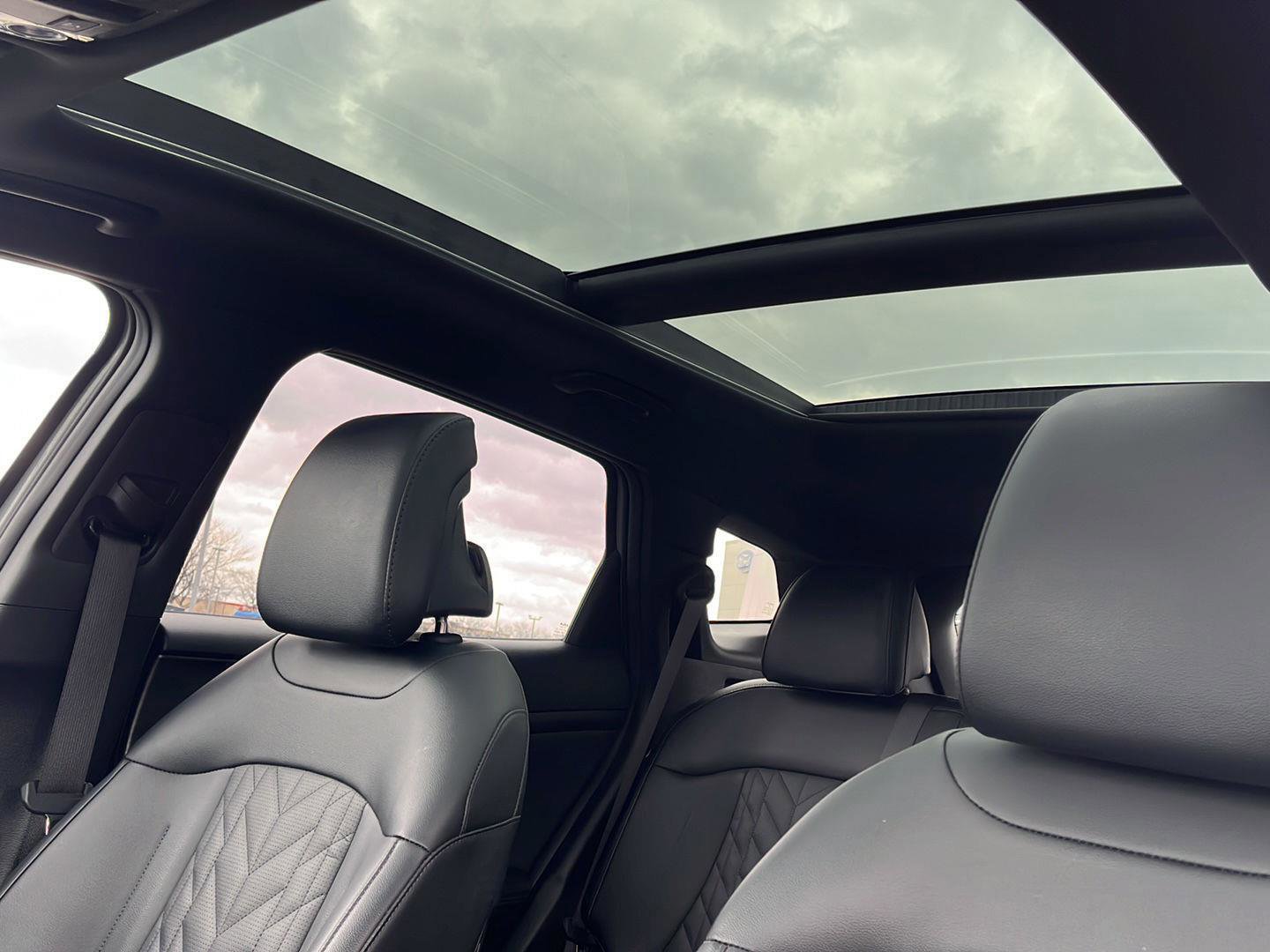 Used 2024 Kia Sportage X-Line w/ X-Line Premium Package image 12