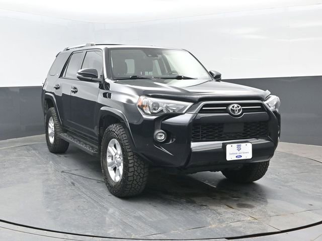 Used 2021 Toyota 4Runner SR5 Premium w/ Moonroof Package AWD/4WD image 2