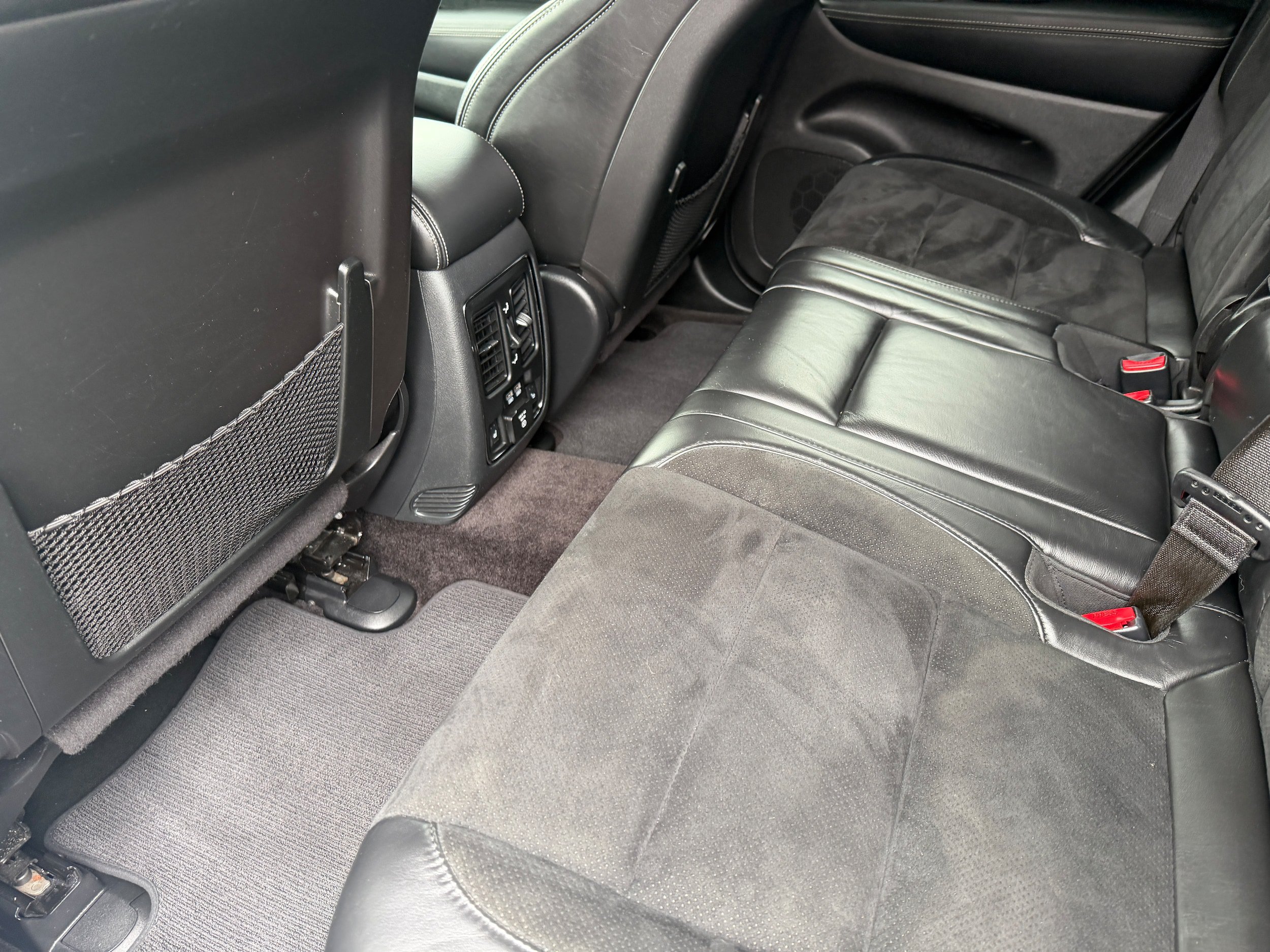 Used 2018 Jeep Grand Cherokee SRT AWD/4WD image 20