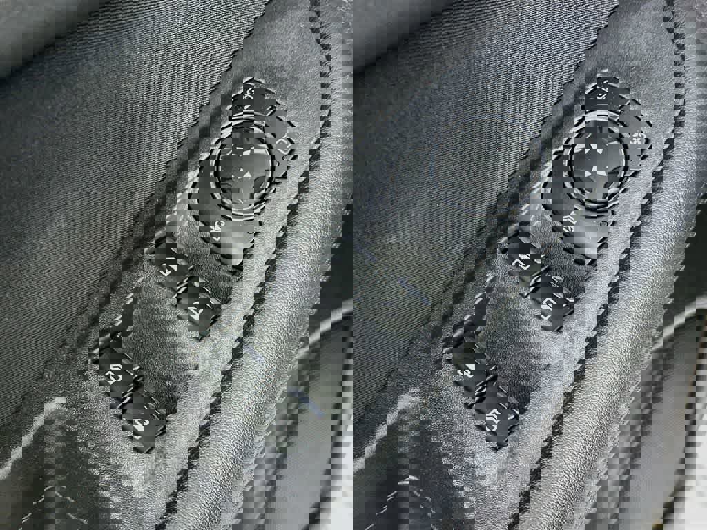 Certified 2019 Ford Edge SE FWD image 29