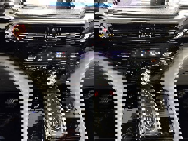 Used 2023 Acura MDX TECHNOLOGY image 11