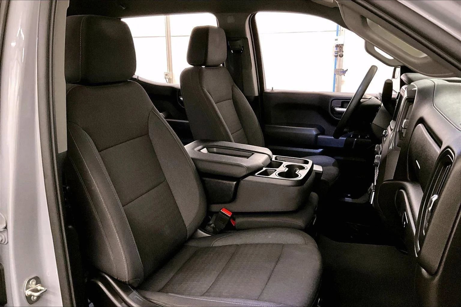 Used 2024 Chevrolet Silverado 1500 Custom image 7