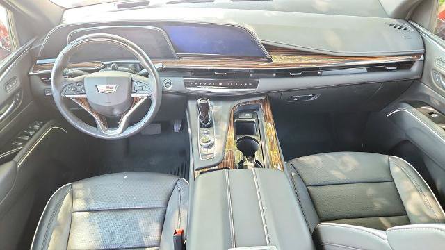 Used 2024 Cadillac Escalade Premium Luxury image 30