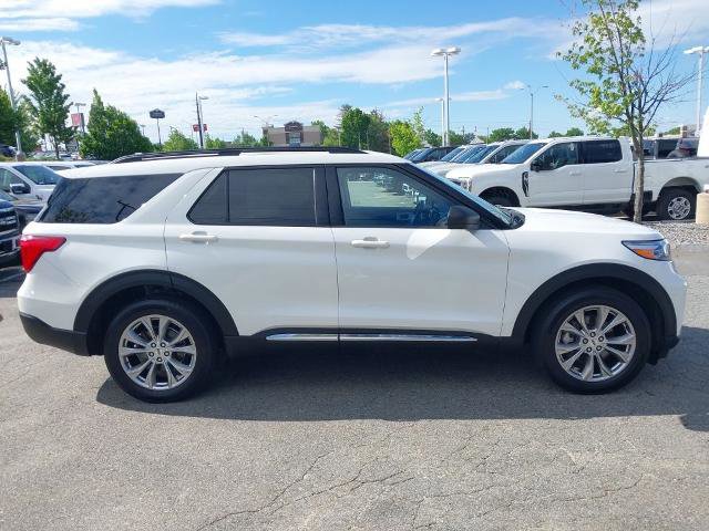 Certified 2023 Ford Explorer XLT w/ Equipment Group 202A AWD/4WD image 9