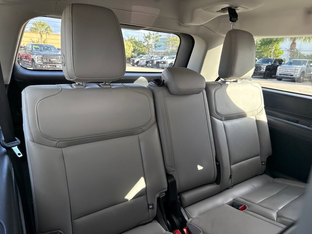 Certified 2025 Ford Expedition Max Active image 30