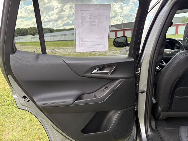 Used 2026 Chevrolet Equinox LT w/ Convenience Package II FWD image 24