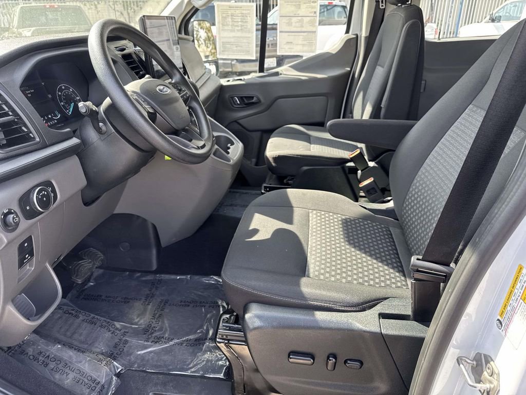 Certified 2022 Ford Transit 350 XLT RWD image 15