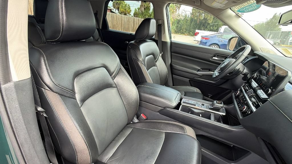 Used 2023 Nissan Pathfinder SL w/ SL Premium Package FWD image 30