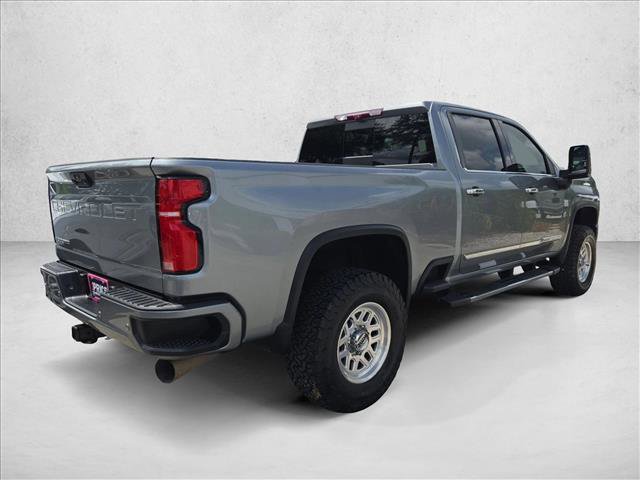 Used 2024 Chevrolet Silverado 2500 High Country w/ High Country Premium Package AWD/4WD image 5