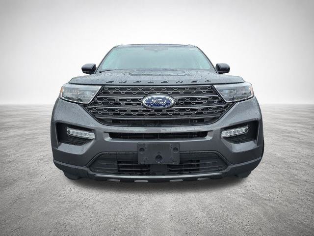 Certified 2023 Ford Explorer XLT w/ Equipment Group 202A AWD/4WD image 3