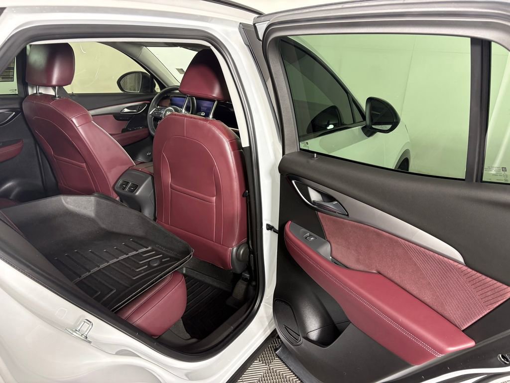 Used 2025 Buick Envision Sport Touring AWD/4WD image 33