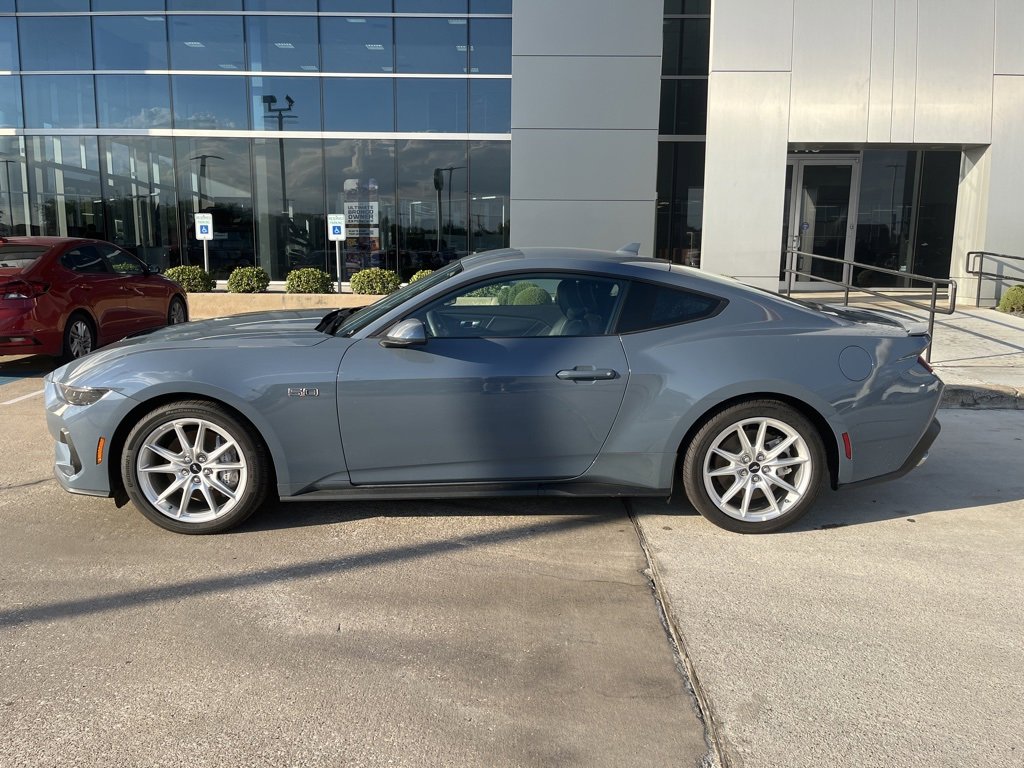 Certified 2025 Ford Mustang GT Premium image 8