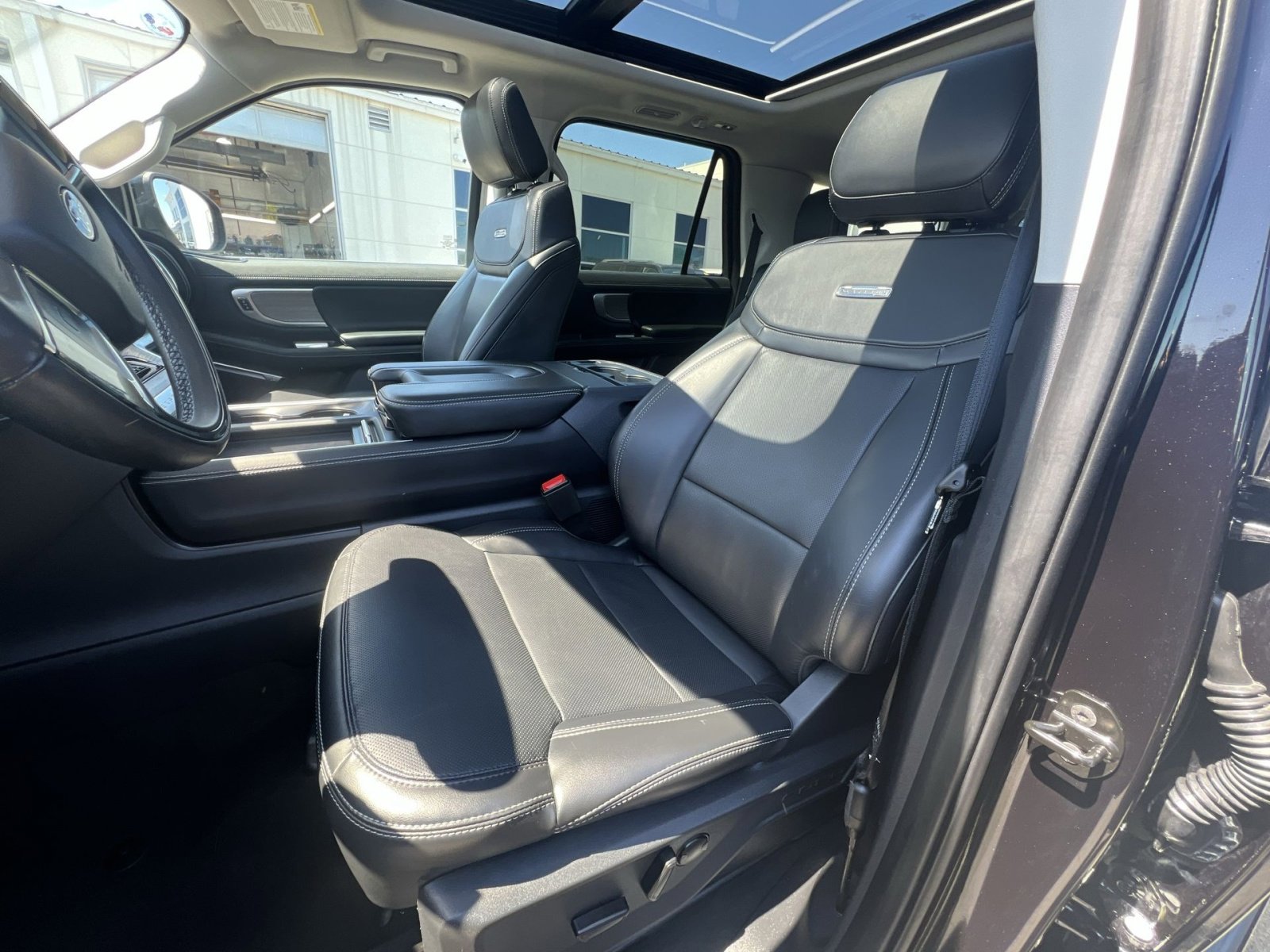 Certified 2025 Ford Expedition Max Platinum AWD/4WD image 21
