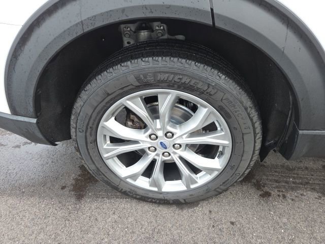 Certified 2023 Ford Explorer XLT w/ Equipment Group 202A image 11