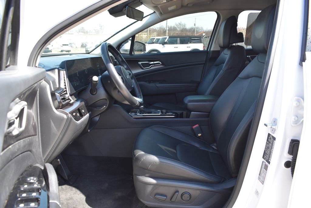 Used 2024 Kia Sportage EX image 10