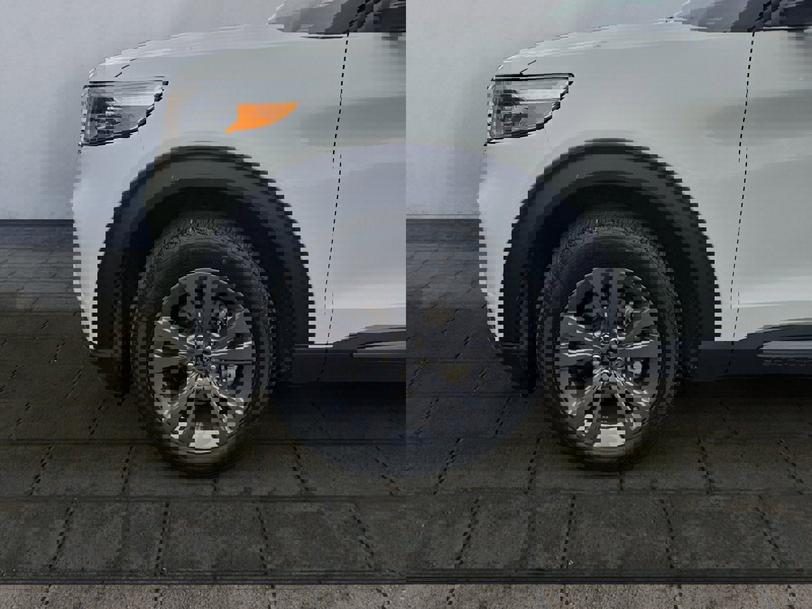 Certified 2024 Ford Explorer XLT w/ Equipment Group 202A image 26