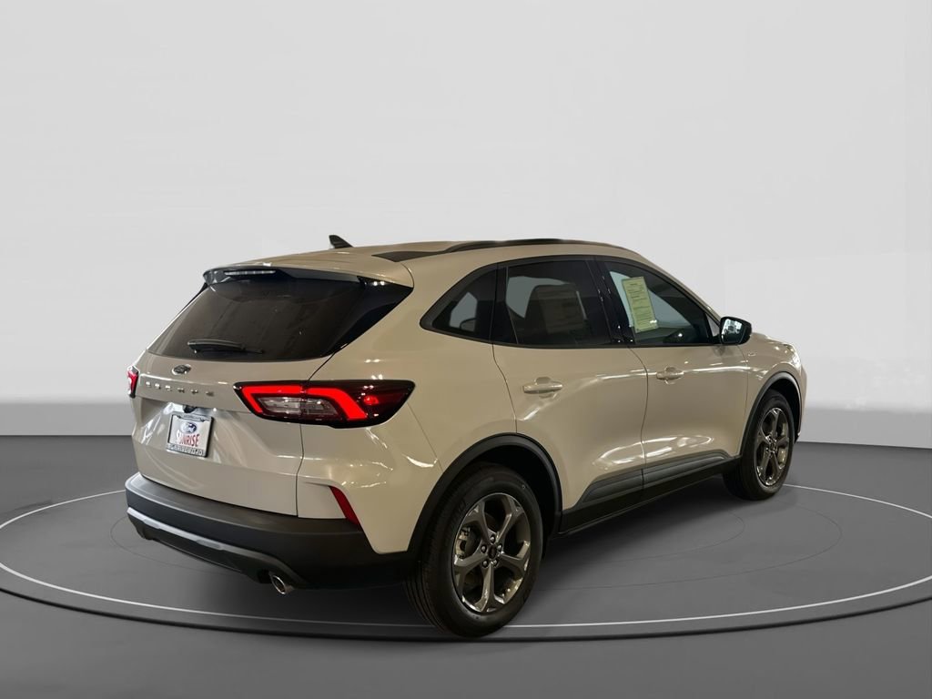 Certified 2025 Ford Escape ST-Line image 4