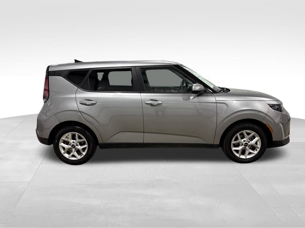 Used 2024 Kia Soul LX w/ Option Group 015 image 6