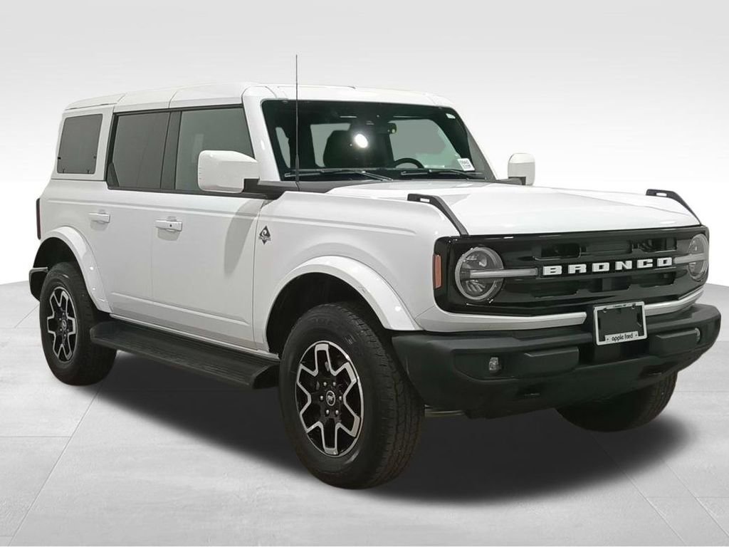 Certified 2025 Ford Bronco Outer Banks image 2