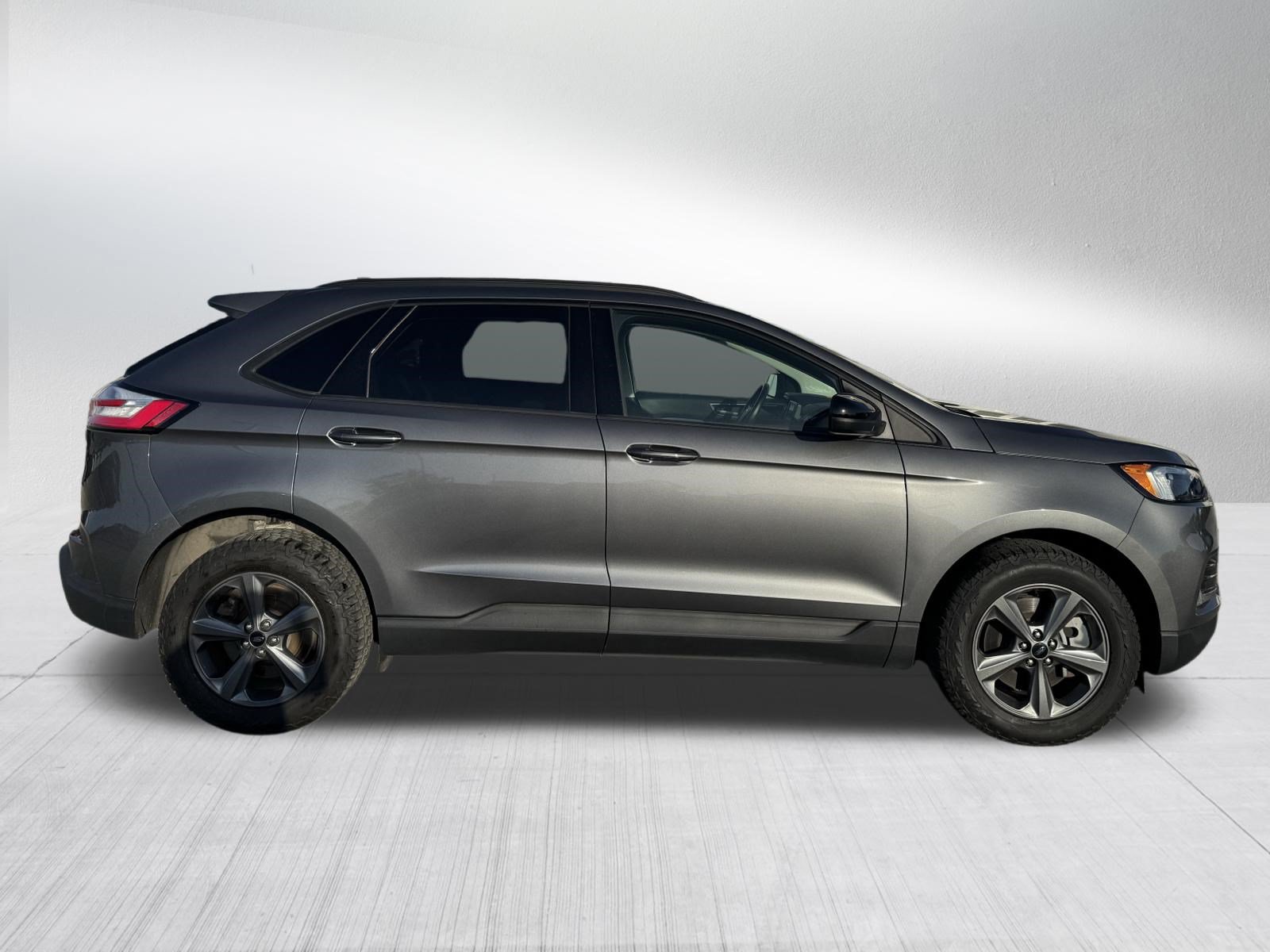 Certified 2024 Ford Edge SEL w/ Sport Appearance Package AWD/4WD image 8