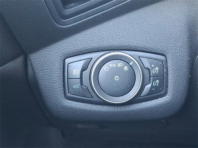 Certified 2018 Ford Escape SE w/ Ford Safe & Smart Package image 23