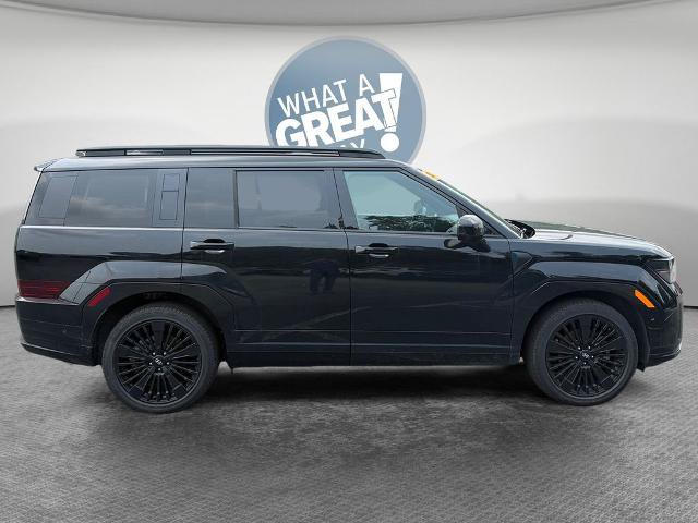 Used 2025 Hyundai Santa Fe Calligraphy AWD/4WD image 2