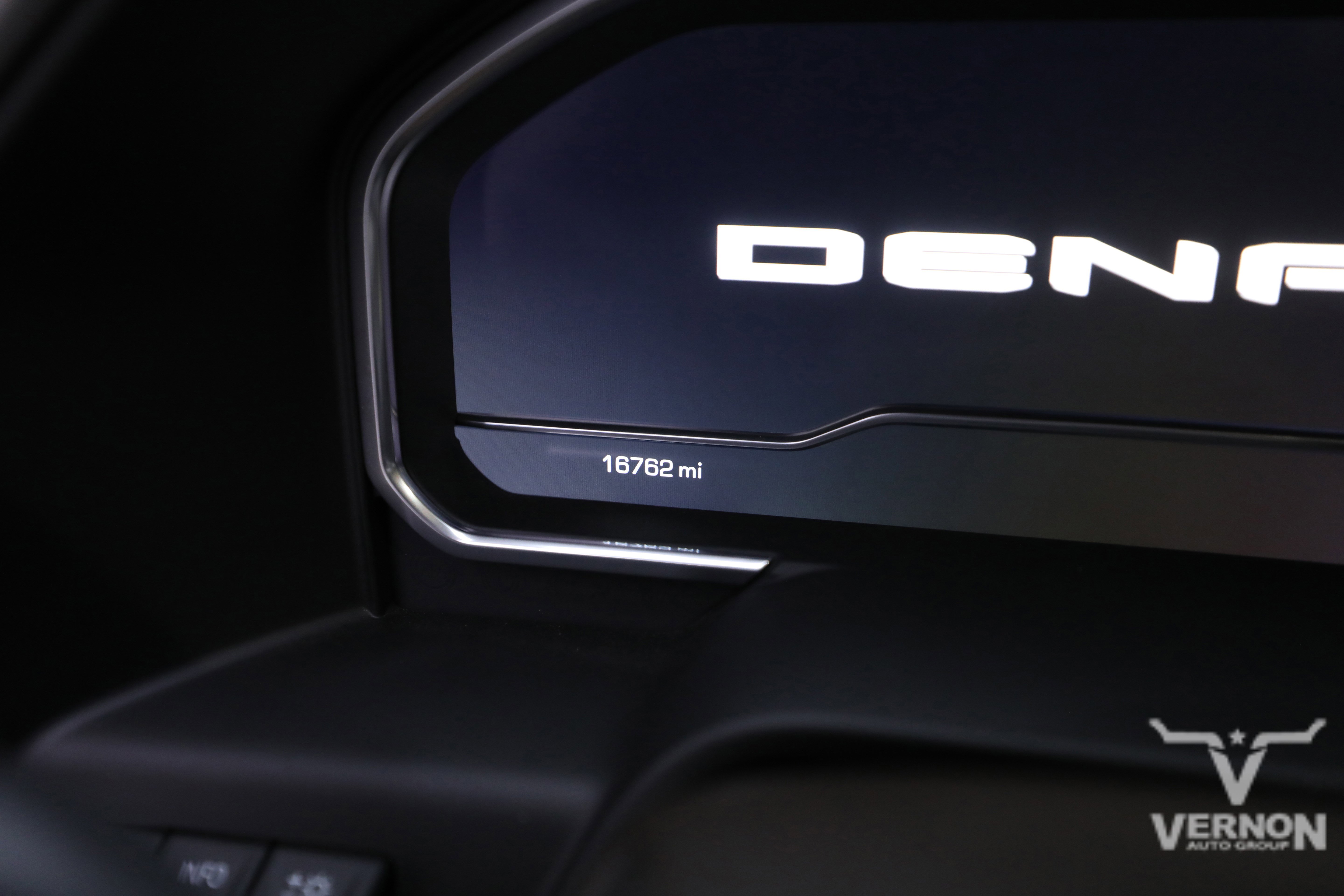 Used 2024 GMC Sierra 2500 Denali w/ Denali Reserve Package image 22